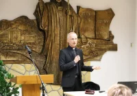 Wykład na temat relacji międzyludzkich - zdjęcie główne