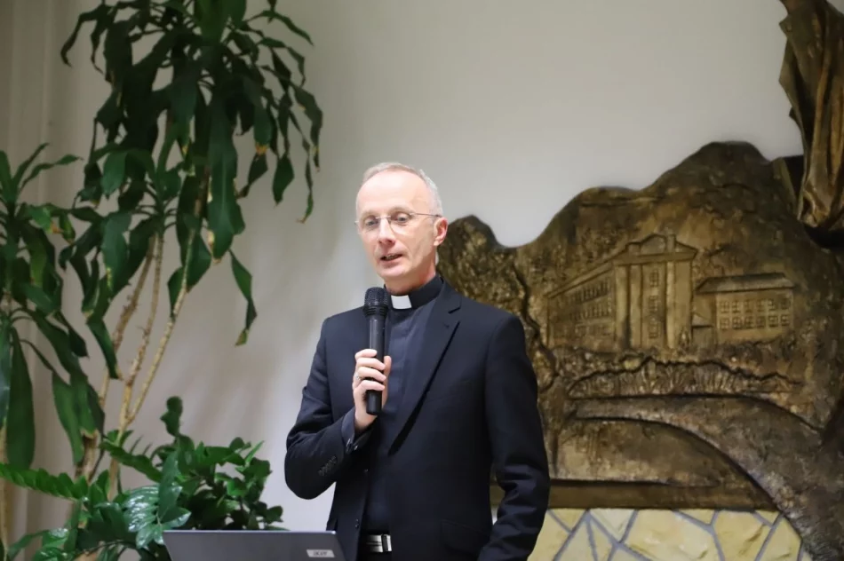 Wykład na temat relacji międzyludzkich - zdjęcie 6