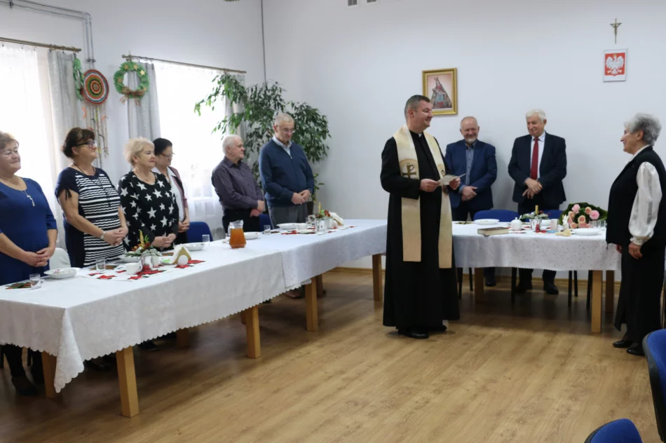 Wigilia w Dziennym Domu „Senior+” w Limanowej - zdjęcie 2