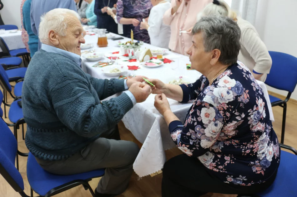 Wigilia w Dziennym Domu „Senior+” w Limanowej - zdjęcie 5