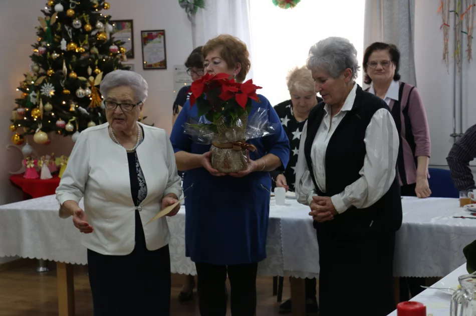 Wigilia w Dziennym Domu „Senior+” w Limanowej - zdjęcie 9