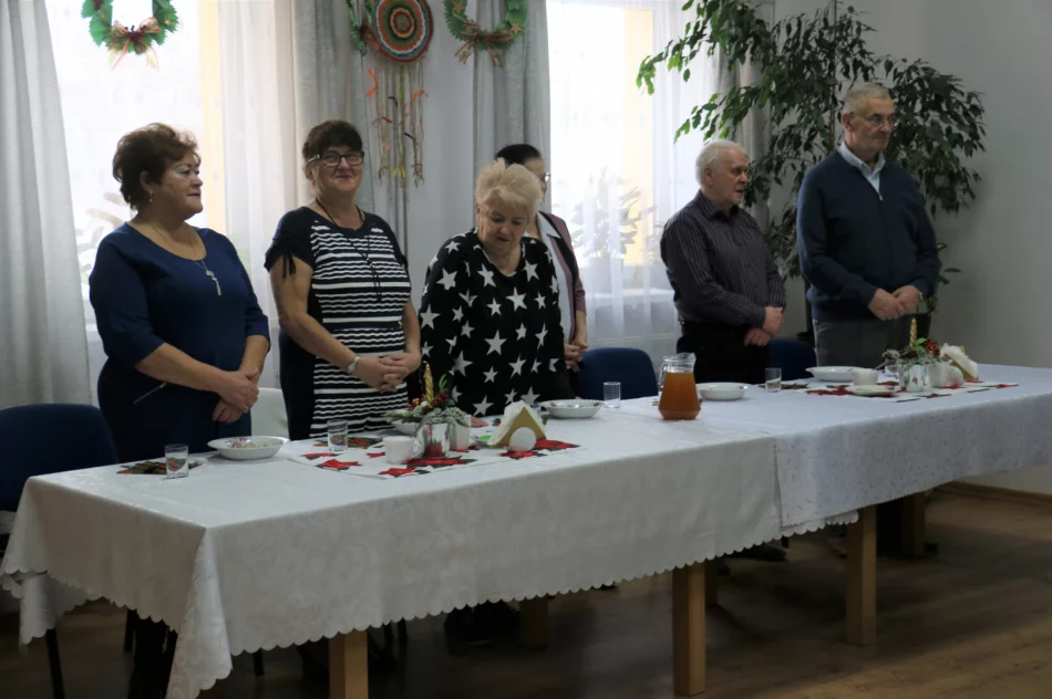 Wigilia w Dziennym Domu „Senior+” w Limanowej - zdjęcie 12