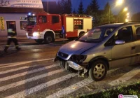 Zderzenie opla z busem - zdjęcie główne