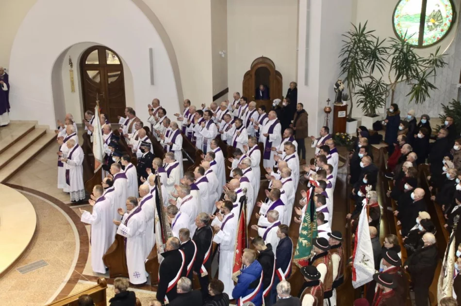 "Żegnając się z najbliższymi podkreślał, że jego adwent już się wypełnił" - zdjęcie 2