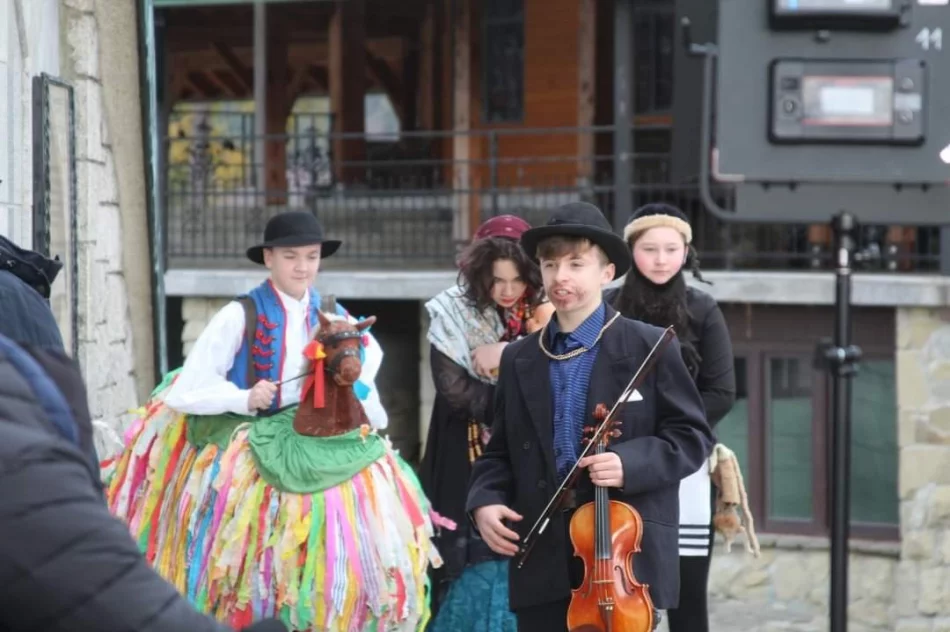 Szkolna grupa kolędnicza z Limanowszczyzny w programie Ziarno - zdjęcie 11