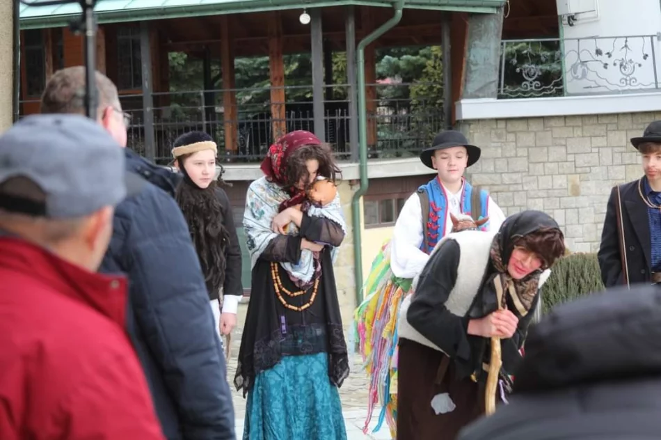 Szkolna grupa kolędnicza z Limanowszczyzny w programie Ziarno - zdjęcie 12