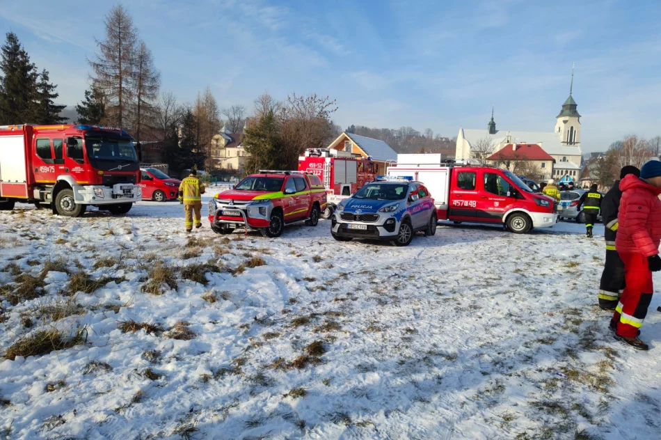 Strażacy i policjanci szukali 64-latka - zdjęcie 7