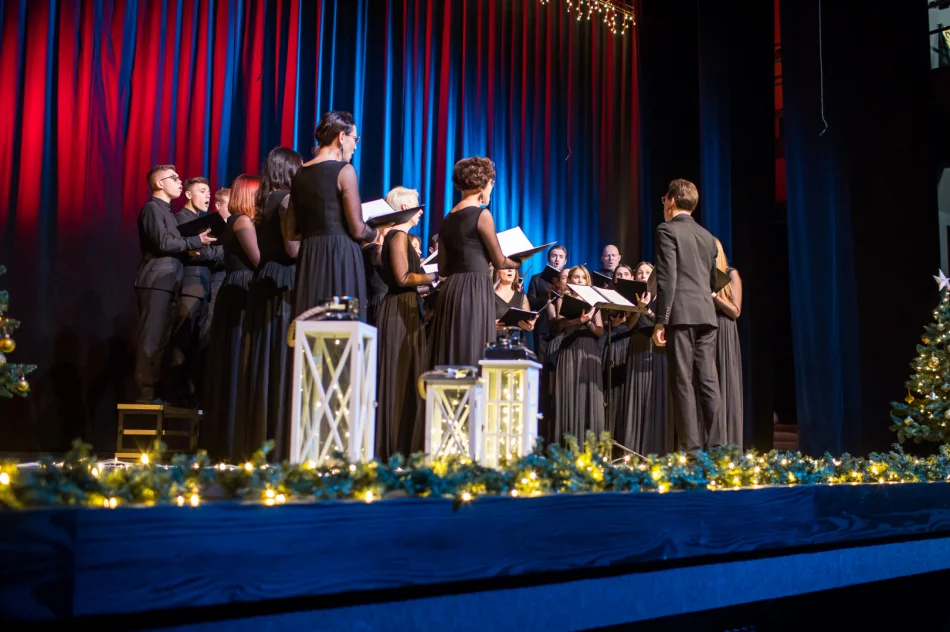 LimaNovum - koncert kolęd i pastorałek "Radość dziś nastała" - zdjęcie 2