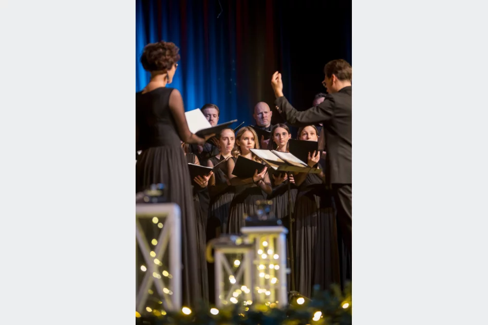 LimaNovum - koncert kolęd i pastorałek "Radość dziś nastała" - zdjęcie 4