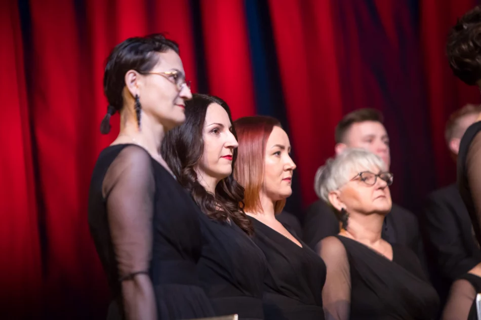 LimaNovum - koncert kolęd i pastorałek "Radość dziś nastała" - zdjęcie 13