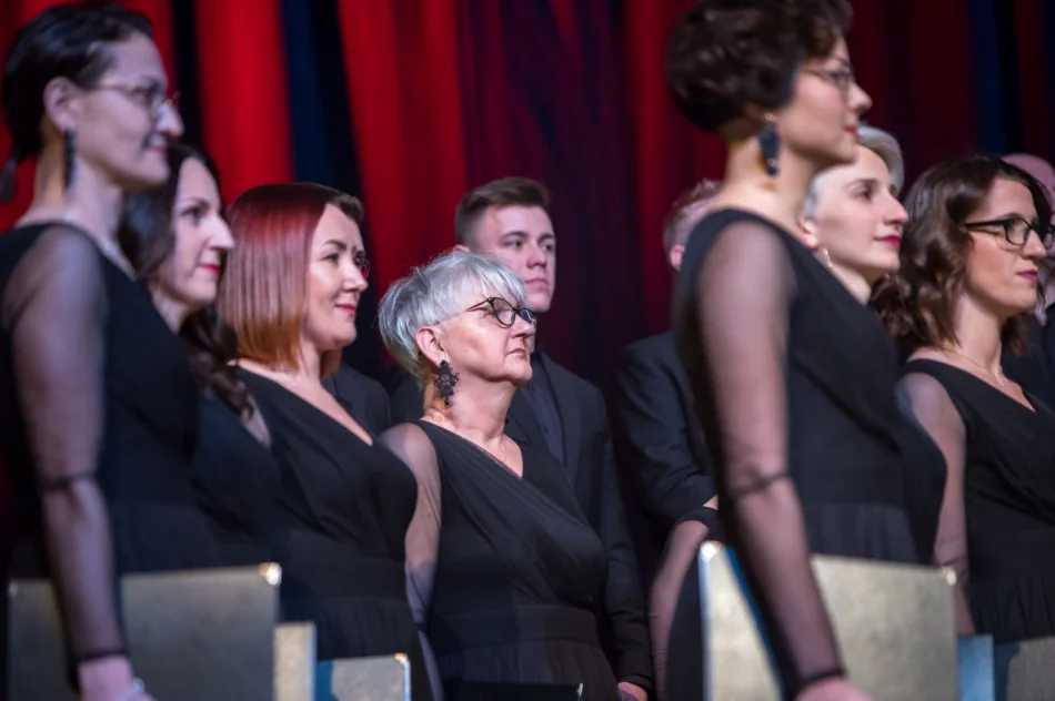 LimaNovum - koncert kolęd i pastorałek "Radość dziś nastała" - zdjęcie 16