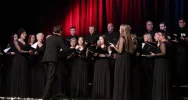 "Radość dziś nastała" - świąteczny koncert w wykonaniu chórzystów - zdjęcie 3