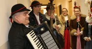 Kolędnicy z Zespołu „Limanowianie” odwiedzili Urząd Miasta - zdjęcie 5