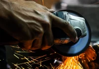 Pijany 58-latek zranił się w szyję... szlifierką - zdjęcie główne