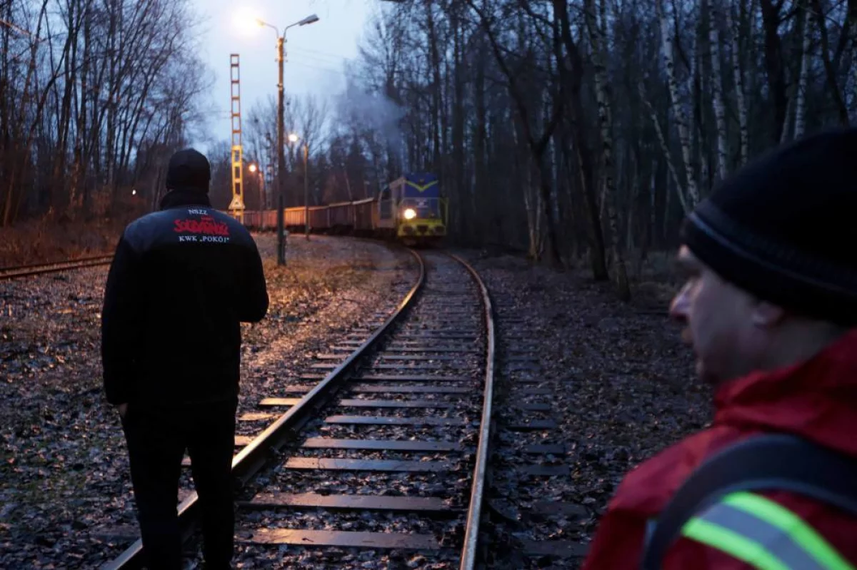 Związkowcy kontynuują blokadę kolejowej wysyłki węgla z kopalń PGG do elektrowni