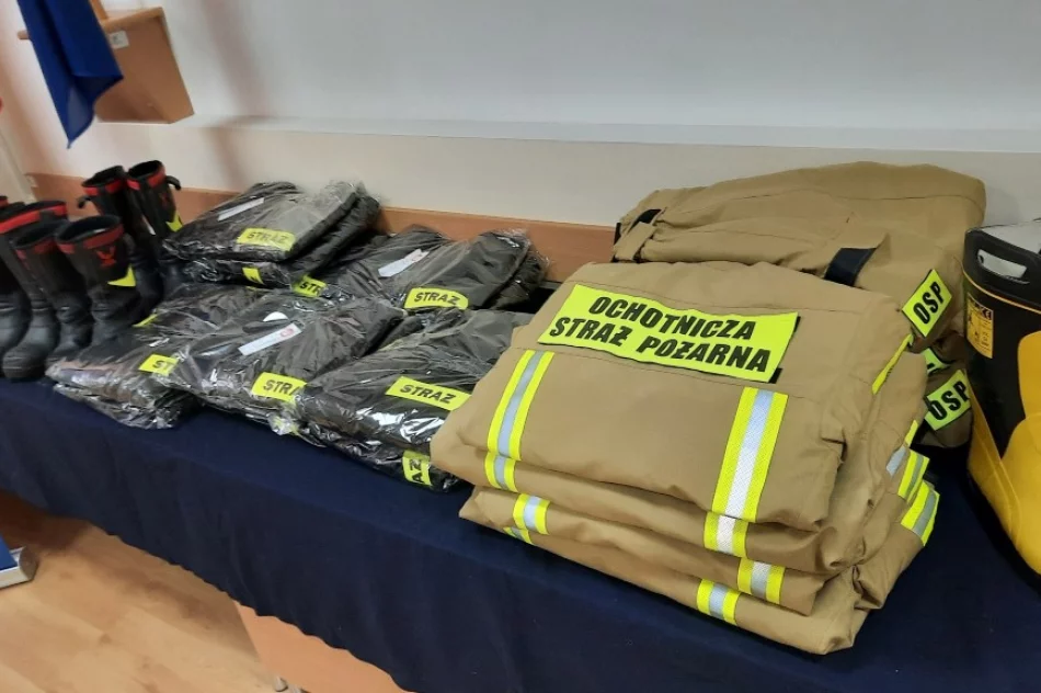Samorządy złożyły się na sprzęt dla strażaków - zdjęcie 2