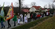 Po raz pierwszy orszak przeszedł ulicami miejscowości - zdjęcie 2