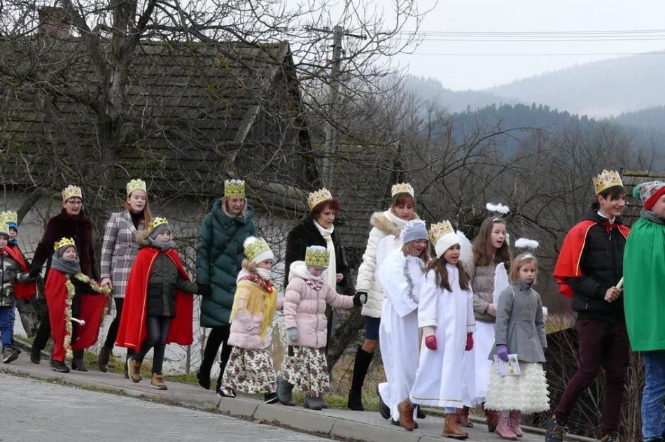 Po raz pierwszy orszak przeszedł ulicami miejscowości - zdjęcie 12