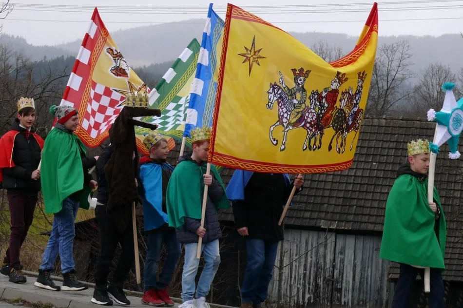 Po raz pierwszy orszak przeszedł ulicami miejscowości - zdjęcie 13