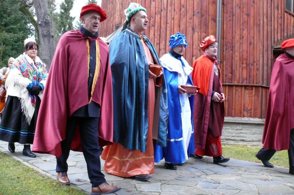 Po raz pierwszy orszak przeszedł ulicami miejscowości - zdjęcie 17