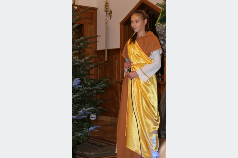 Pandemia nie pozwoliła kolędować w domach, więc zorganizowali jasełka - zdjęcie 2