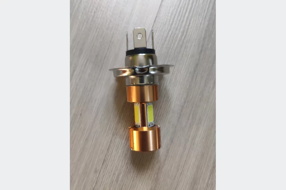 Żarówka żarówki H4 HS1 LED MOTOR QUAD SKUTER MOCNE białe - zdjęcie 3