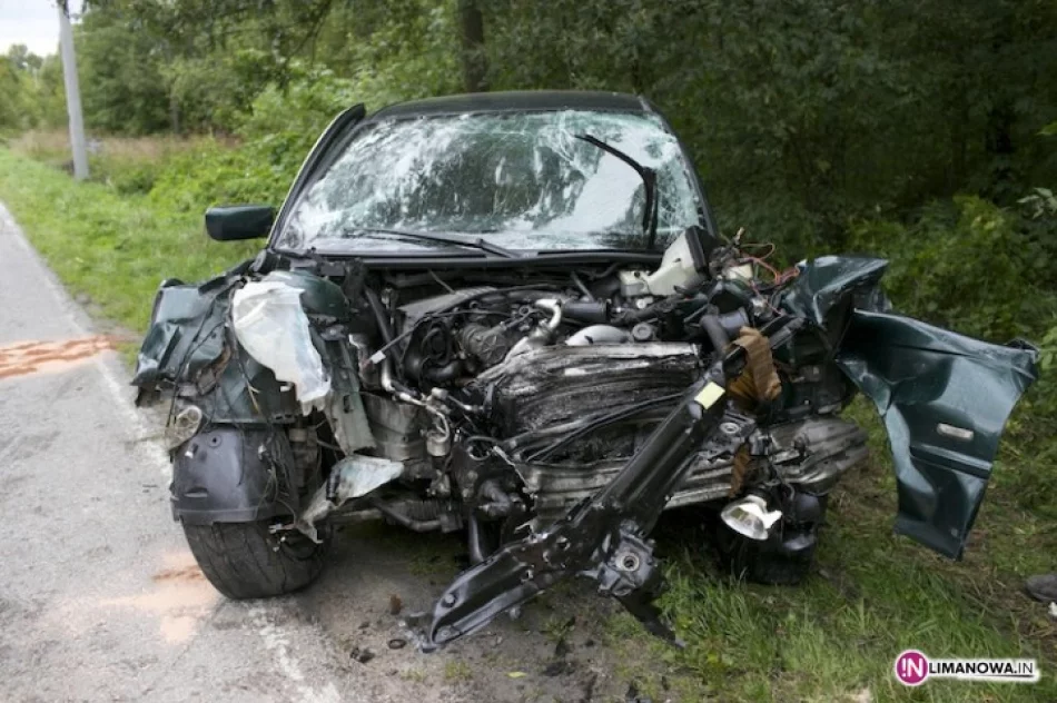 Poważny wypadek. LPR zabrał kierowcę - zdjęcie 2