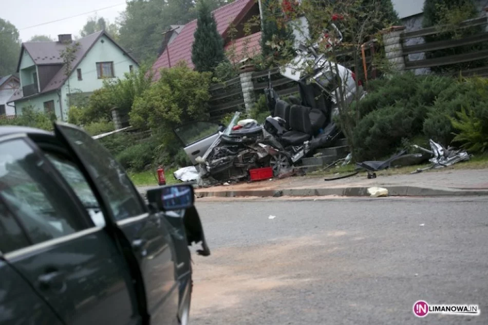 Poważny wypadek. LPR zabrał kierowcę - zdjęcie 3