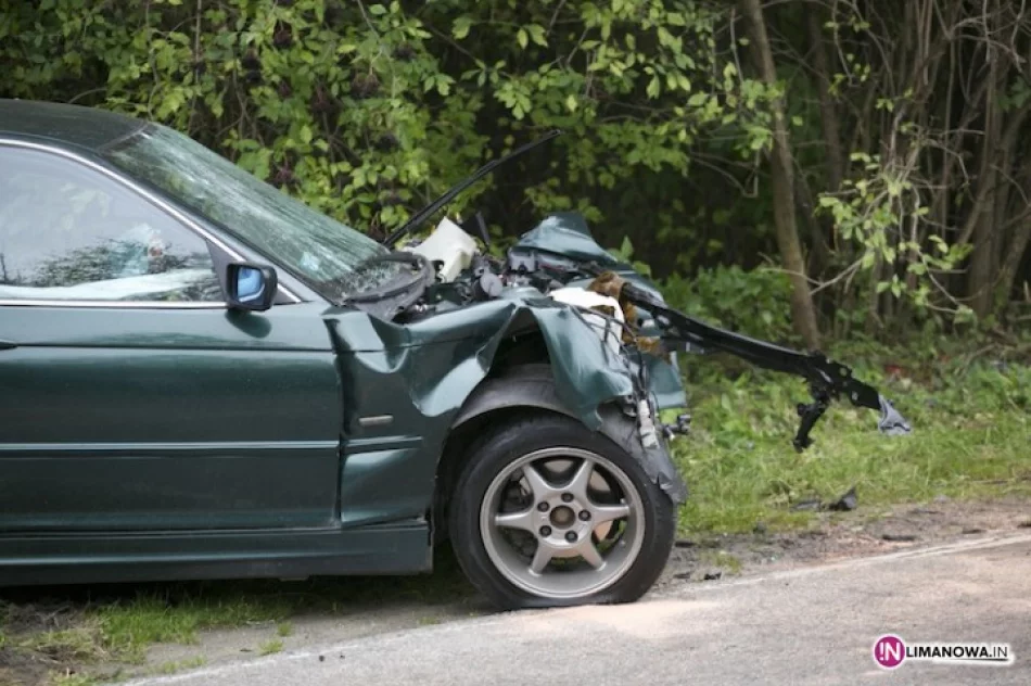 Poważny wypadek. LPR zabrał kierowcę - zdjęcie 4