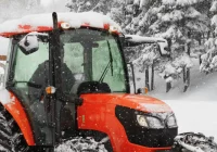 Traktorzysta pouczony za spowodowanie kolizji - zdjęcie główne