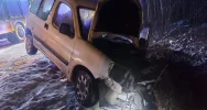 Groźnie wyglądające zderzenie czołowe   - zdjęcie 3