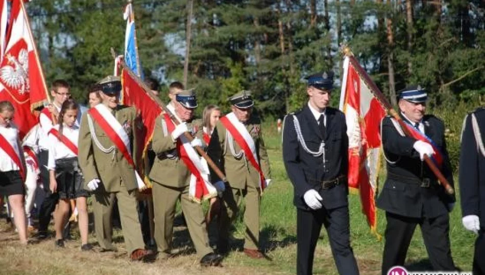 Upamiętnili walki 10 Brygady Kawalerii Zmotoryzowanej - zdjęcie 1