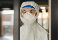 Wirus aktywny nawet po 10 dniach? Wyniki badań - zdjęcie główne