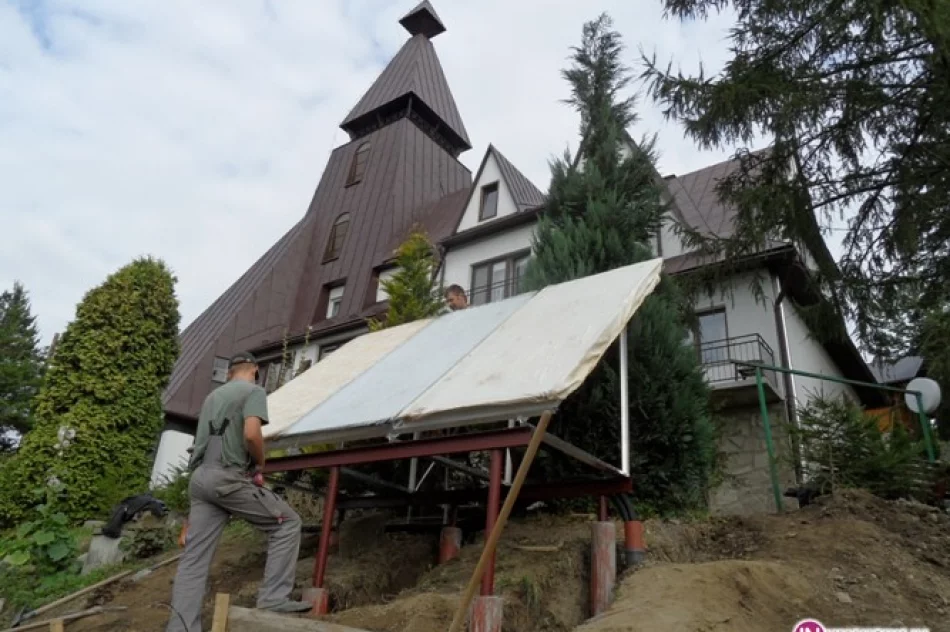 Kościół już z solarami - zdjęcie 2