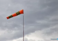 Meteorolodzy ostrzegają przed silnym wiatrem - pogłębiający się niż Gerhild - zdjęcie główne
