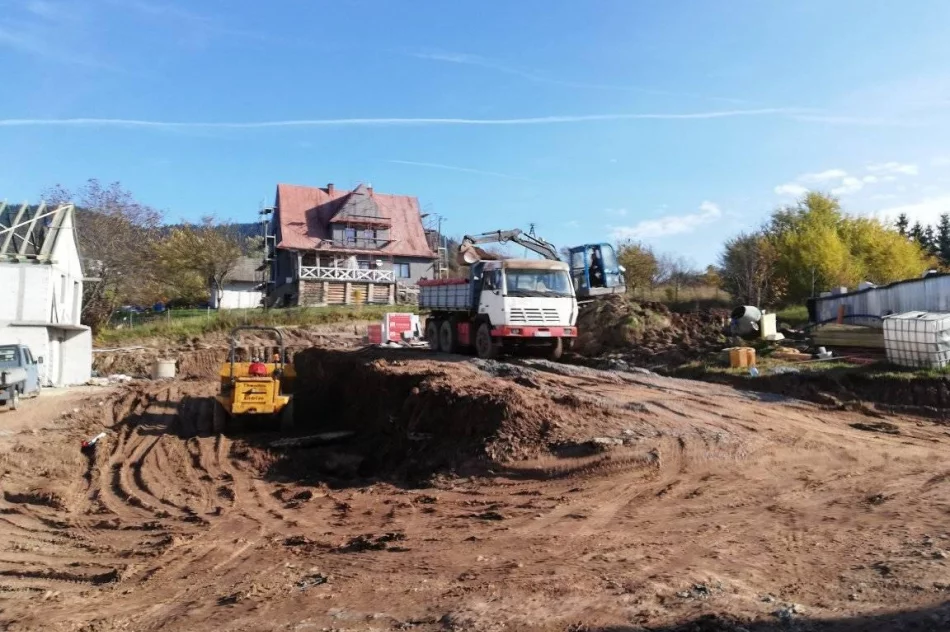 Roboty Ziemne/Koparki 3-5-8-13 tony/Wozidło 6-8 ton/Wywrotka 20 ton/ Hutek / Tel. 880-477-295/ - zdjęcie 3