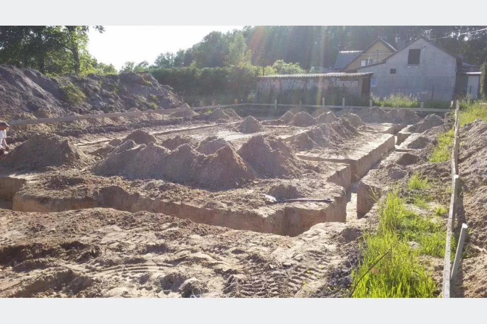 Roboty Ziemne/Koparki 3-5-8-13 tony/Wozidło 6-8 ton/Wywrotka 20 ton/ Hutek / Tel. 880-477-295/ - zdjęcie 10