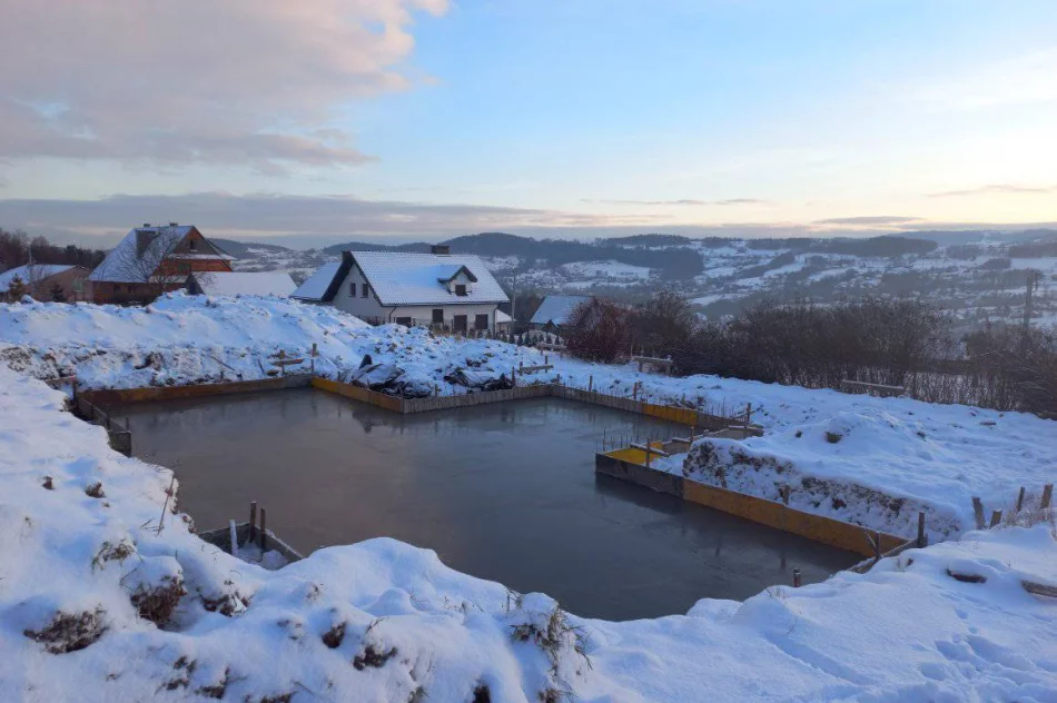 Roboty Ziemne/Koparki 3-5-8-13 tony/Wozidło 6-8 ton/Wywrotka 20 ton/ Hutek / Tel. 880-477-295/ - zdjęcie 12