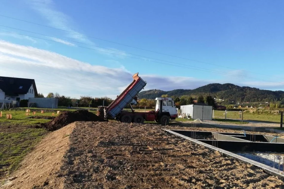 Roboty Ziemne/Koparki 3-5-8-13 tony/Wozidło 6-8 ton/Wywrotka 20 ton/ Hutek / Tel. 880-477-295/ - zdjęcie 16