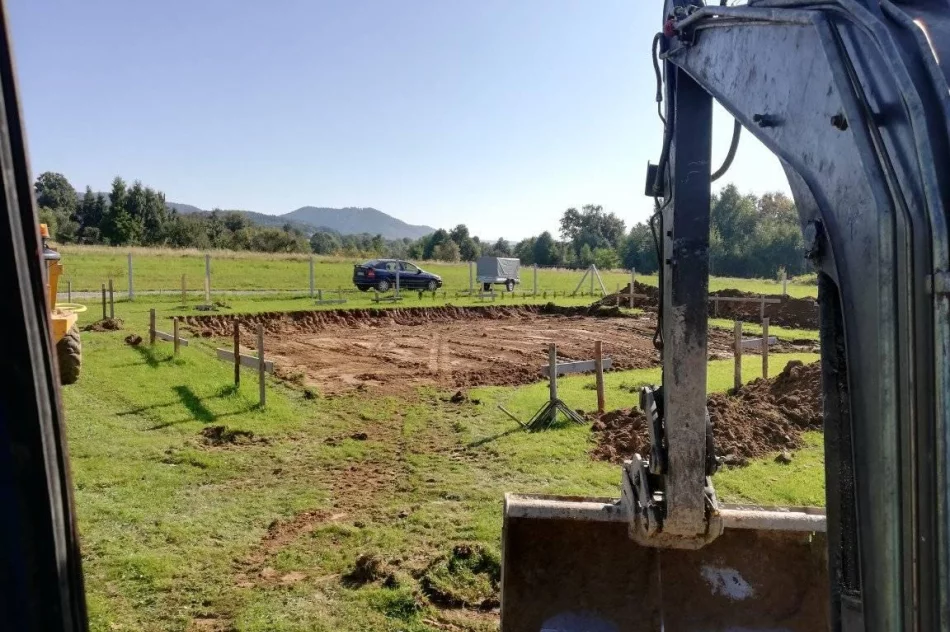 Roboty Ziemne/Koparki 3-5-8-13 tony/Wozidło 6-8 ton/Wywrotka 20 ton/ Hutek / Tel. 880-477-295/ - zdjęcie 19