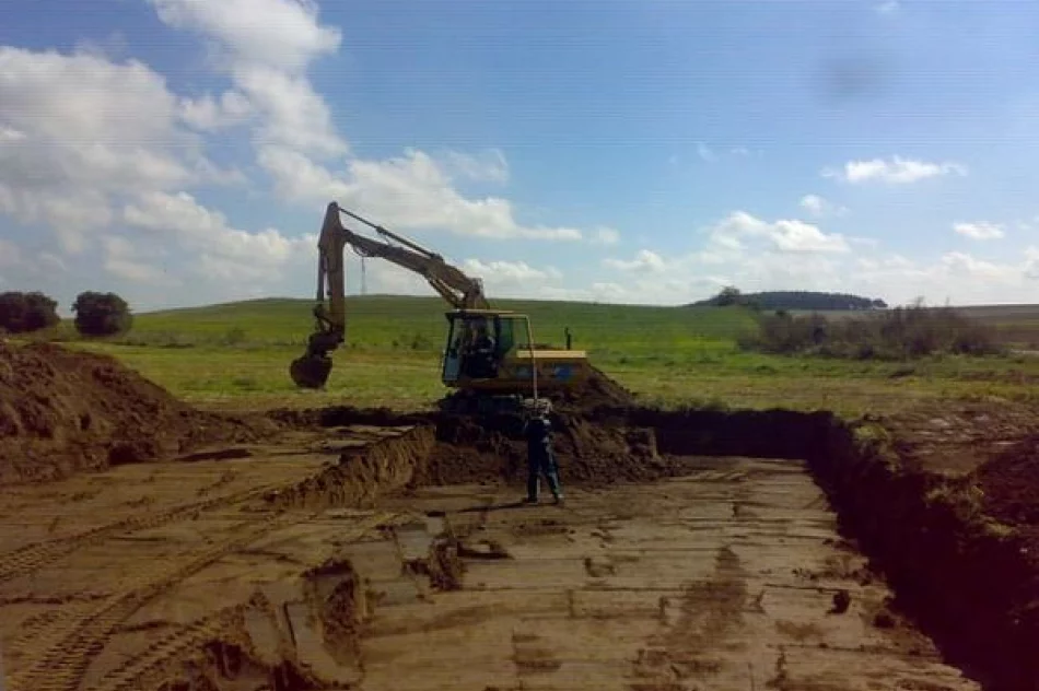 Roboty Ziemne/Koparki 3-5-8-13 tony/Wozidło 6-8 ton/Wywrotka 20 ton/ Hutek / Tel. 880-477-295/ - zdjęcie 25