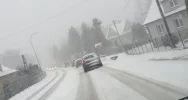 Burza śnieżna w regionie. Trudne warunki na drogach - zdjęcie 4
