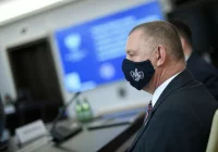 Banaś zapowiada kontrolę NIK ws. nadzoru nad służbami specjalnymi; "padłem ofiarą nielegalnej inwigilacji" - zdjęcie główne