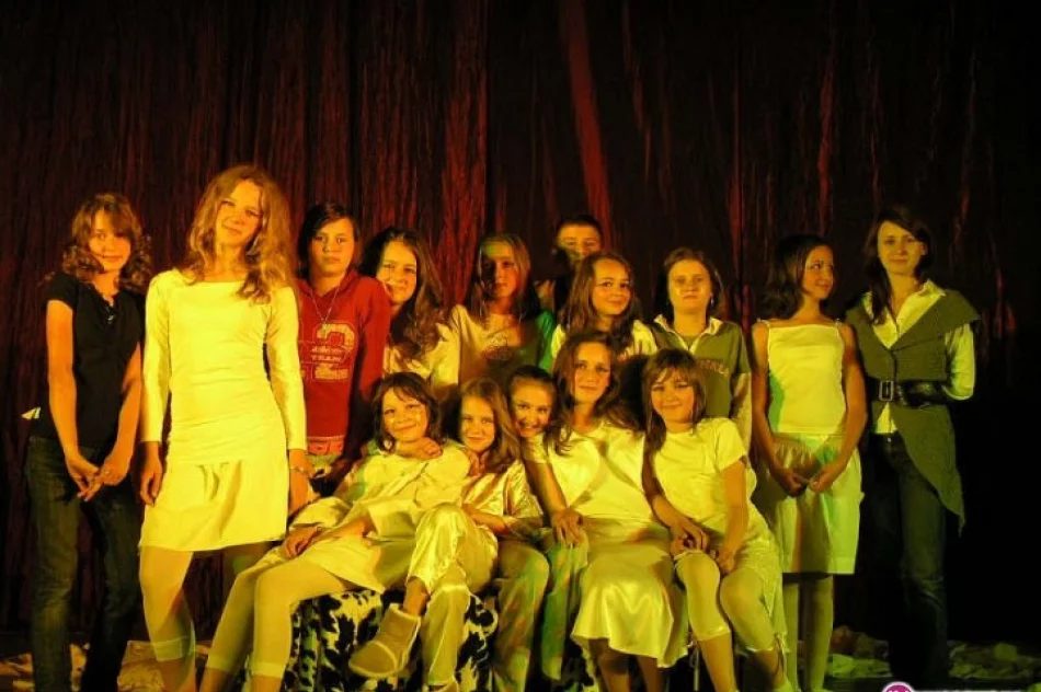 Teatr, ceramika, taniec, śpiew i muzyka - zdjęcie 3