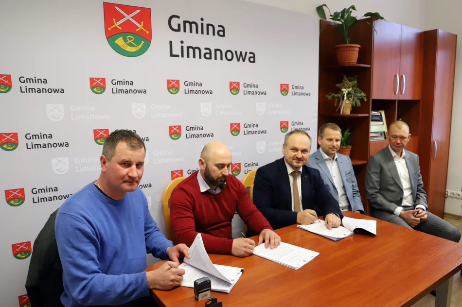 Umowa na budowę sieci kanalizacji w Pisarzowej i Męcinie, w ramach POLSKIEGO ŁADU, podpisana! - zdjęcie 2