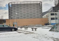 Rozpoczął się montaż instalacji lodowiska - zdjęcie główne