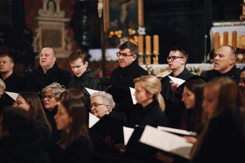 GRAND PRIX dla chóru „LimaNovum” - zdjęcie 11