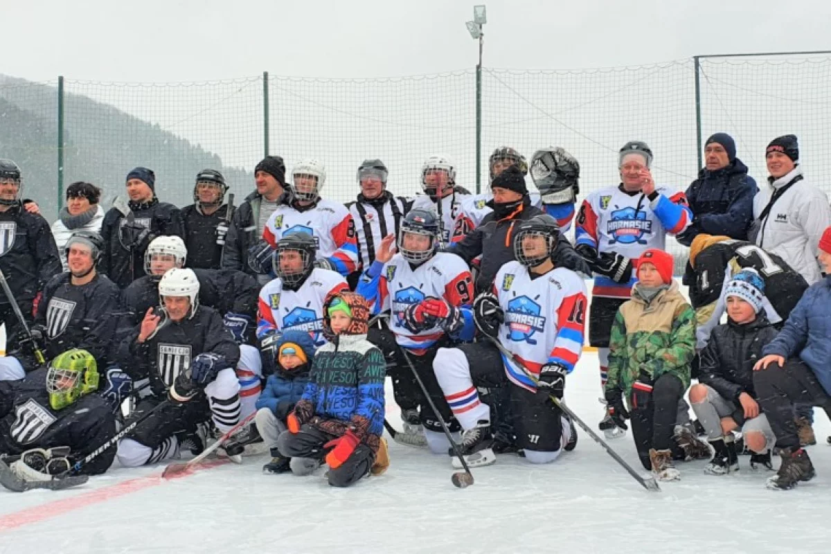 Hokej na lodzie w Tymbarku: wskrzeszają piękną sportową tradycję
