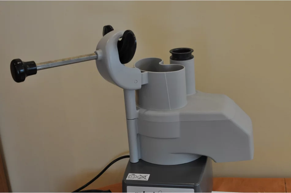 Profesjonalna szatkownica do warzyw i owoców ROBOT COUPE CL 20 - zdjęcie 2