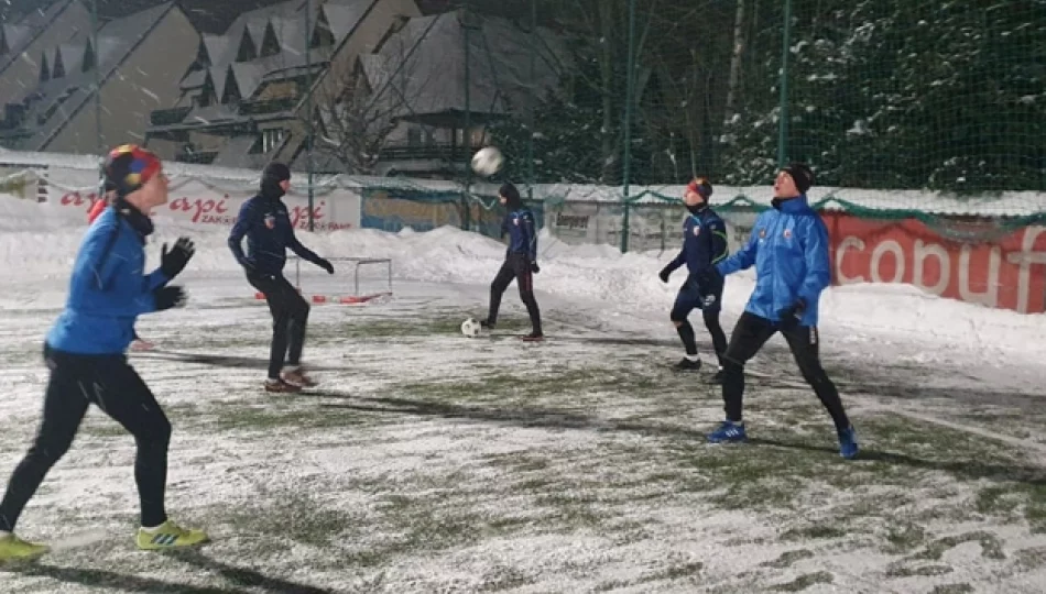 Jutro Limanovia zagra na własnym stadionie. Bandarenka znów trenuje w Limanowej. - zdjęcie 1